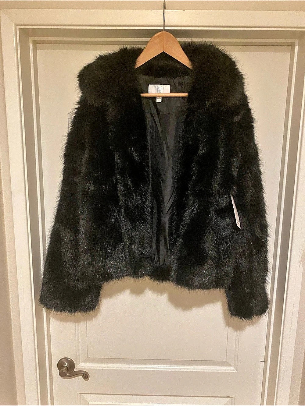 Time and Tru Black Size Large NWT